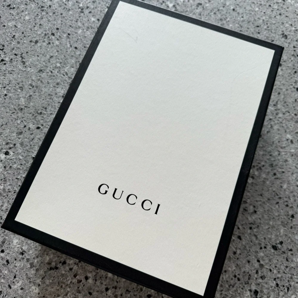 Gucci Pink Block Heel Sandals with Gold GG Logo - Picture 5 of 11